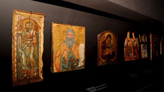 Γενική όψη της μόνιμης έκθεσης «Οι Εικόνες της Συλλογής Ζαχαρία Πορταλάκη 15ος -20ός αιώνας»